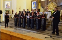 Malanow-XIII-Przeglad-Chorow-Gimnazjalnych-04-800x532